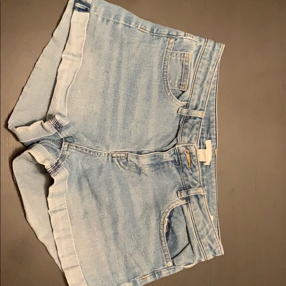 H & M denim shorts